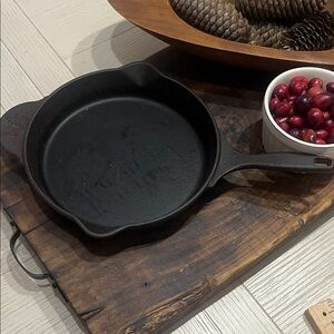 The Pioneer Woman 8” Black Cast Iron Skillet Double Pour Spouts Helper Handle